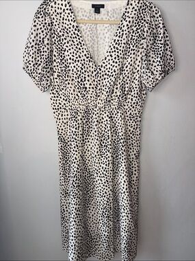 STAND OUT Black/White Leopard Flowy Dress